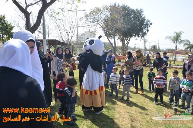 فيديو: صف الفراشات يطير كالفراشات في احضان منتزه عبد الكريم قاسم 